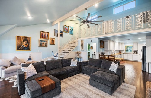 Point Venture Casa | The Ascent - Lakefront Private Doc Sleeps 10