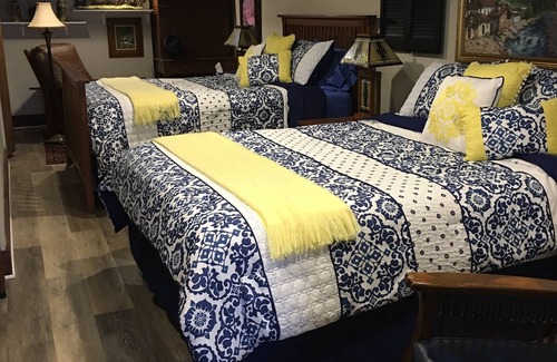 Marshall Cama Y Desayuno | The Ashe Farm Bed & Breakfast