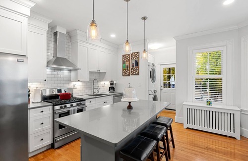 St. Marks Condominio | 🎖The Ashmont Suite - Close to Subway + Downtown🎖