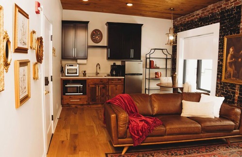 Leitchfield Apartamento | The Ashton is a 1 bed/1 bath open concept apartment.