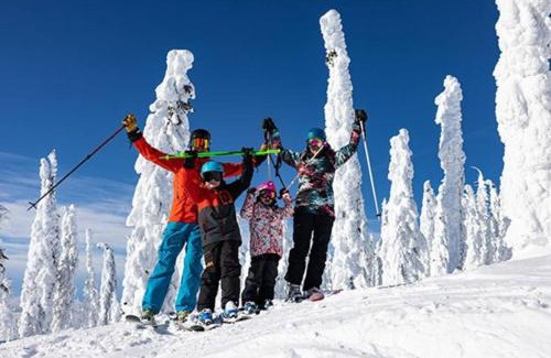 Big White Ski Resort Chalet De Esquí | The Aspens 5 w/Hot Tub