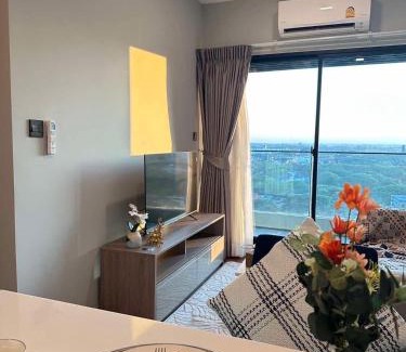 Chang Khlan Apartamento | The Astra Sky River