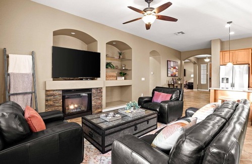 Rovey Farm Estates Casa | The Atlas at Westgate - Pool / Cinema / Hot Tub