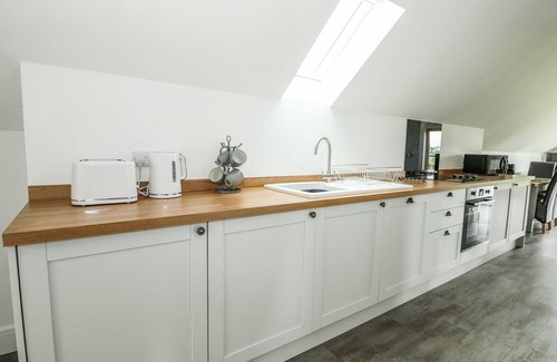 Blackborough End Cabaña | THE ATTIC, family friendly in King's Lynn