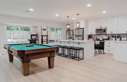 University Hills Casa | The Austin Hideaway Hot Tub and Firepit