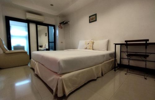 Talat Yai Hotel | The Auto Place