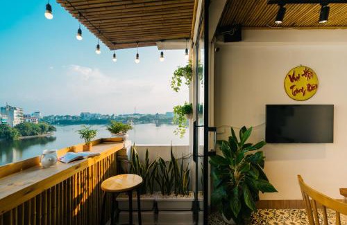 Truc Bach Hotel | The Autumn Homestel