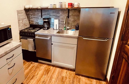 Lakeside Apartamento | The Avalanche at Elk Ridge Village cabin 301E with views of Flathead Lake