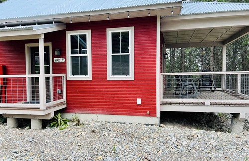Lakeside Apartamento | The Avalanche at Elk Ridge Village cabin 301E with views of Flathead Lake
