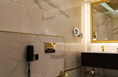 Al Muntazah Hotel | The B Premiere Hotel