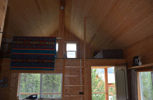 Cooke City-Silver Gate Cabina | The Back of Beyond