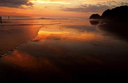 Playa Hermosa Hotel | The Backyard Beachfront Hotel