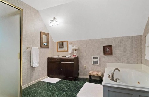 Bonham Casa | The Bailey Inglish Suite at Four Winds