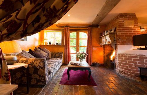 Sudbury Casa | The Bakery a honeymooners favourite cosy stylish with lovely walks and pubs