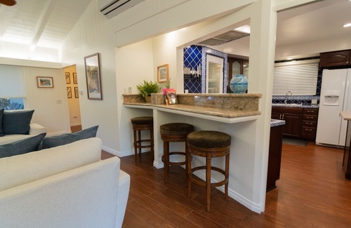 Lantern District Casa | The Balboa - Total Refresh, Everything New - Luxury, Garden Apt with it All!