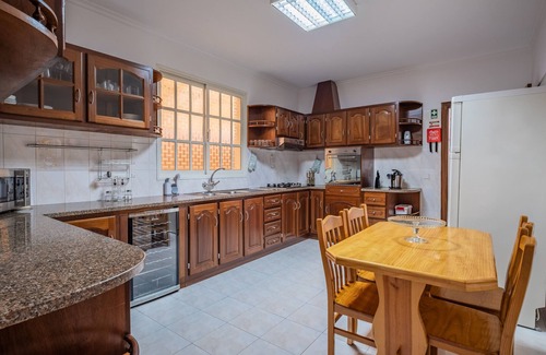 Santa Cruz Chalet De Esquí | The Balcony - By Wehost