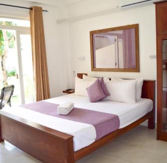 Seeduwa - Katunayake Casa | The Bamboo Tree Transit Hotel