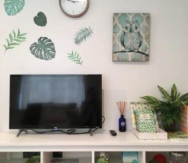 Downtown Omaha Casa | The Barker Cottage