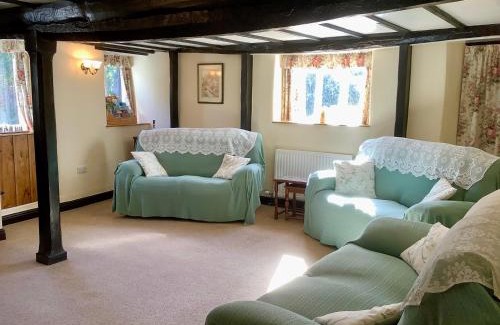 Sidmouth Casa | The Barn and Pinn Cottage