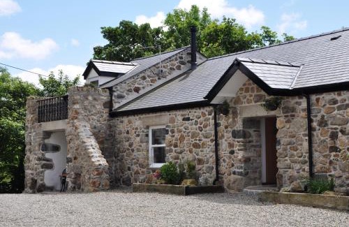 Bodffordd Casa | The Barn at Cae Bach