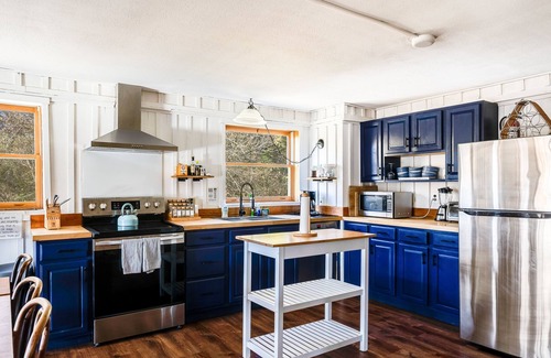 Luray Casa | The Barn at Evermore