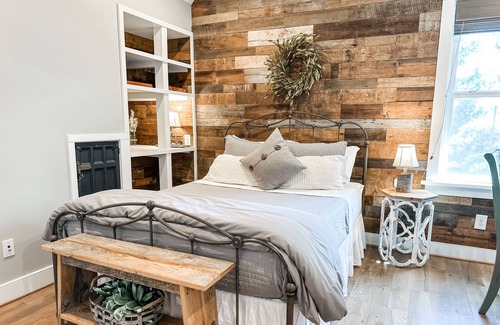 Batesville Cabina | The Barn at Haden