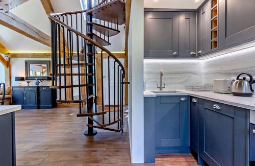 Woodmancote Casa | The Barn at Pigeon Cottage