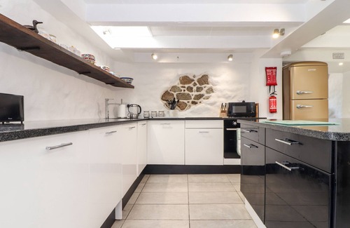 Coverack Cabaña | The Barn at Trevothen Farm