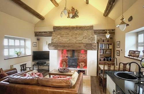 Barlow Cabaña | The Barn at Woodland View