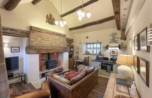 Barlow Cabaña | The Barn at Woodland View