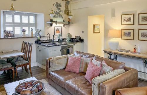 Barlow Casa | The Barn At Woodland View
