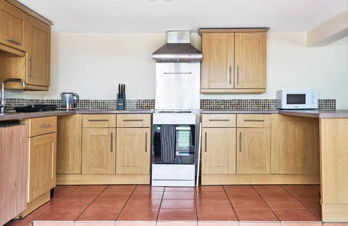 Holsworthy Casa | The Barn (Chilsworthy), 6 Sleeper House, 19 Min Drive into Bude, Cornwall