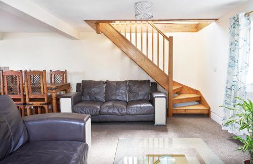 Holsworthy Casa | The Barn (Chilsworthy), 6 Sleeper House, 19 Min Drive into Bude, Cornwall