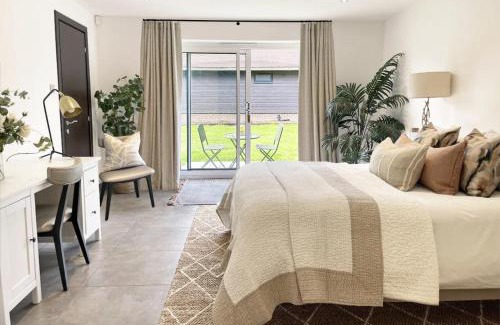 Ford Casa | The Barn