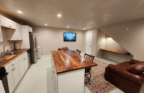 Washington Casa | The Barn, located in historic downtown Washington City (a Bedroom Community of St
