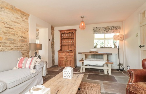 Scawton Casa | THE BARN, pet friendly, character holiday cottage in Stillington