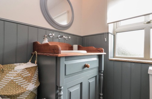 Scawton Casa | THE BARN, pet friendly, character holiday cottage in Stillington