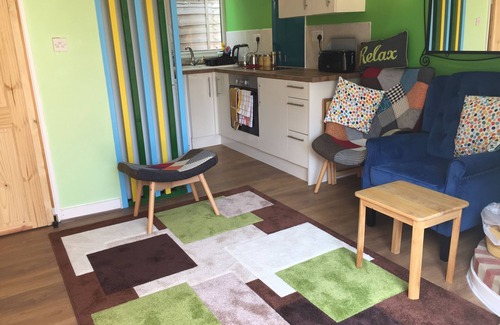 South Hayling Apartamento | The Barn a seaside studio for one to two people in