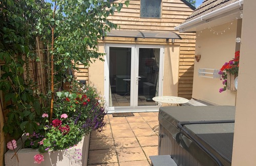South Hayling Apartamento | The Barn a seaside studio for one to two people in