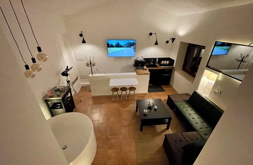 Norma Apartamento | The Barn suite with overhanging rooftop terrace