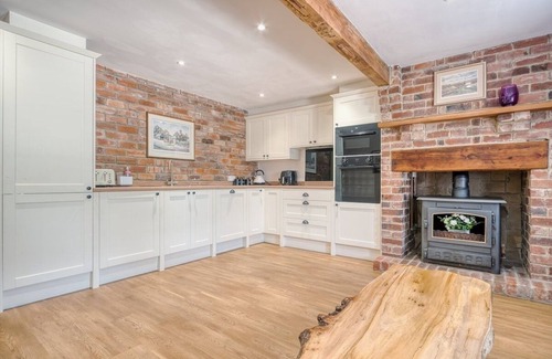 Crook Casa | The Barn & The Log Cabin, Sleeps 12, 2 Hot Tubs