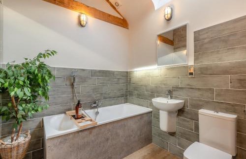 Wigton Casa | The Barnacle Goose - Uk35261