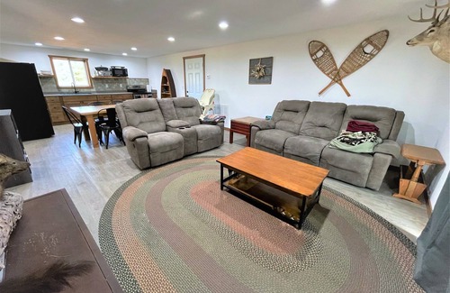 Butternut Cabina | The Barndominium | 5 Bed, 2 Bath