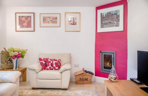 Woofferton Casa | The Barracks - Cottage