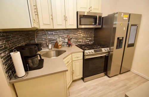 Bedford-Stuyvesant Casa | The Barton – Cozy Renovated Home in Brooklyn (3A)