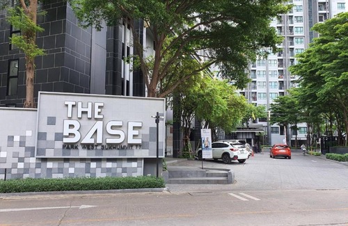 Phra Khanong Nuea Apartamento | The Base Park West - Bangkok Sukhumvit 77