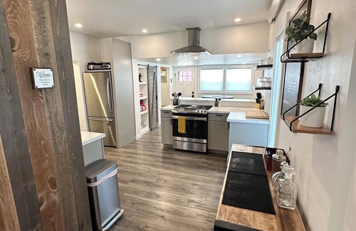 Sturgis Casa | The Basecamp - all you need in one cute house! NO cleaning fee!