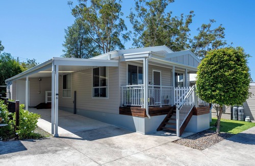 St. Georges Basin Casa | The Basin Breeze Retreat (Pet Friendly)
