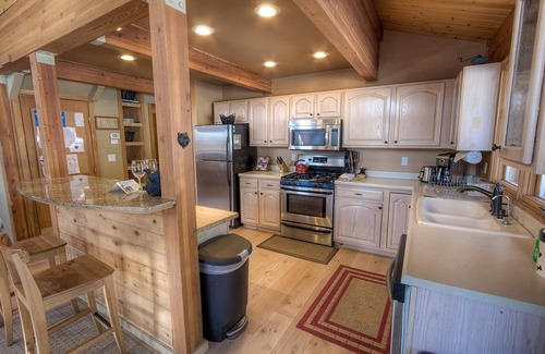 Kings Beach Casa | The Bass Chalet 3 Bedroom Home by RedAwning