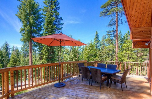 Kings Beach Casa | The Bass Chalet by Lake Tahoe Accommodations